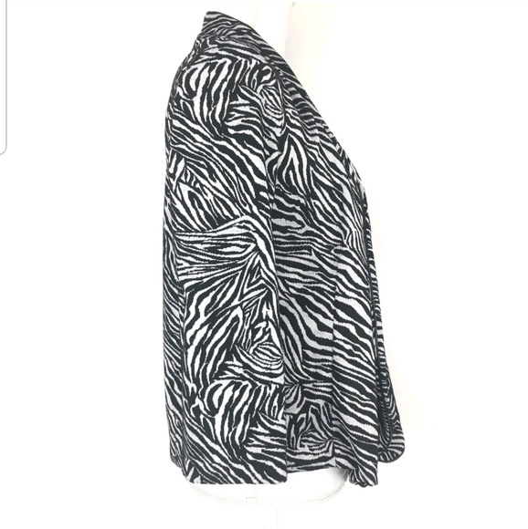 ❤️Notations Blazer Zebra print 3/4 Sleeve drape - Picture 4 of 7